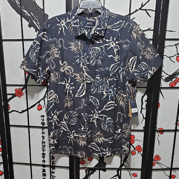 Roark Tropakill Navy Floral Short Sleeve‎ Shirt Large New - Picture 1 of 7